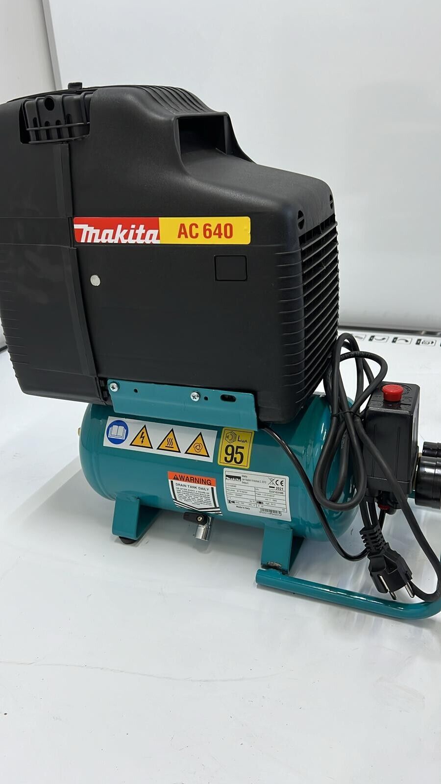 Makita AC640 Compressore d'Aria Elettrico